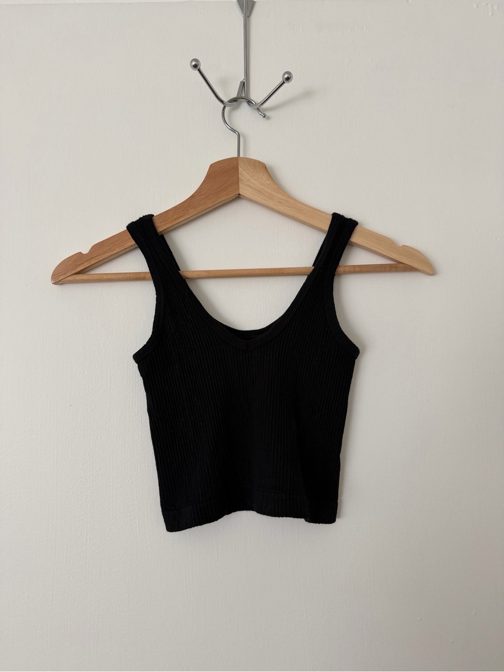 Urban Outfitters Black Ribbed Tank Top - Black
